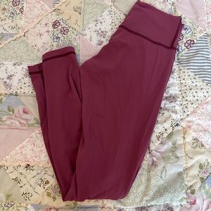 Pretty align leggings size 6!!!💌